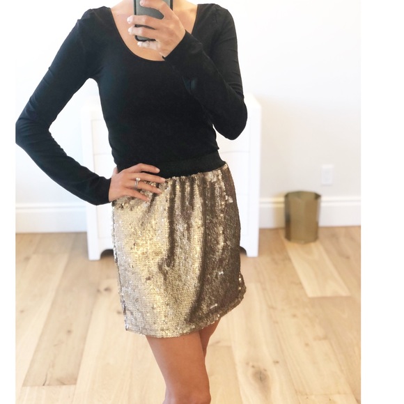RENO Gold Sequin Mini Skirt NYE - Picture 8 of 8